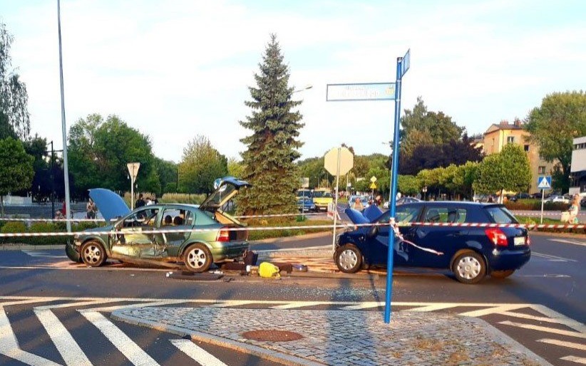 OŚWIĘCIM. Duża kraksa na Osiedlu obok OCK