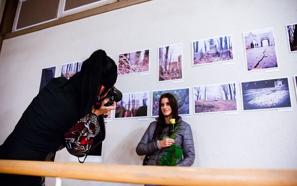 OŚWIĘCIM. Wystawa ''Kirkuty w obiektywie''