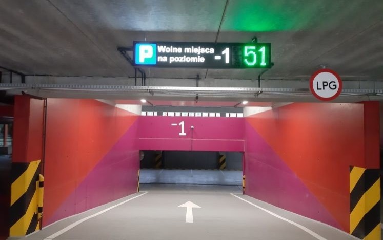 OŚWIĘCIM. Parking Park & Ride już otwarty