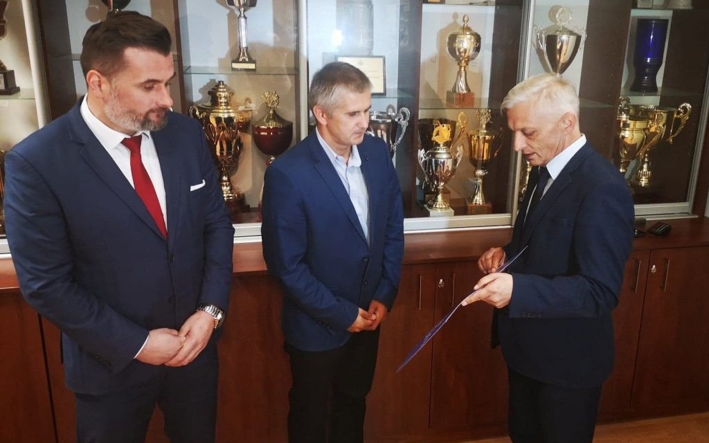 POWIAT. 50 tys. zł dotacji dla drużyny hokejowej