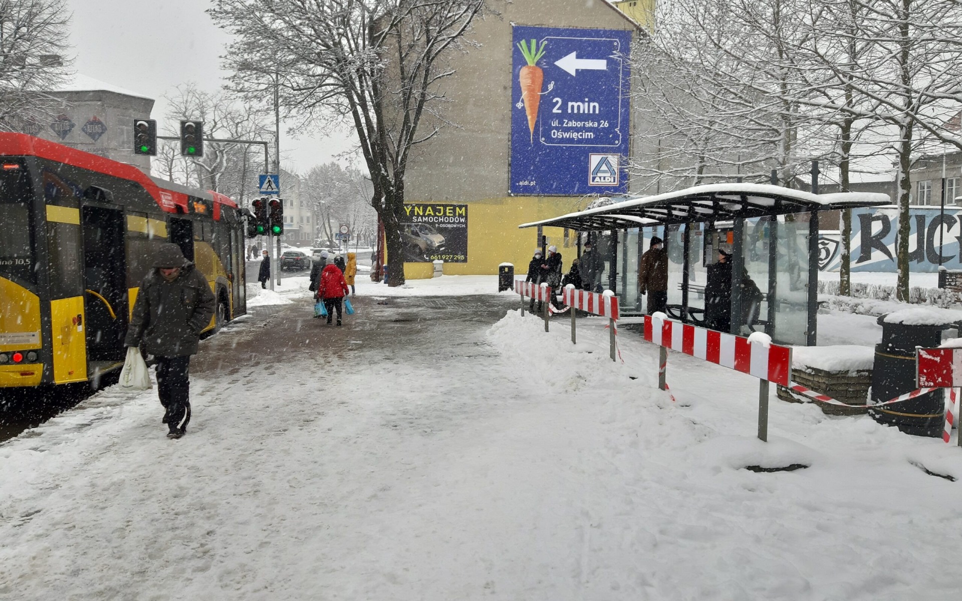 OŚWIĘCIM. Instalacja 11 tablic informacji pasażerskiej