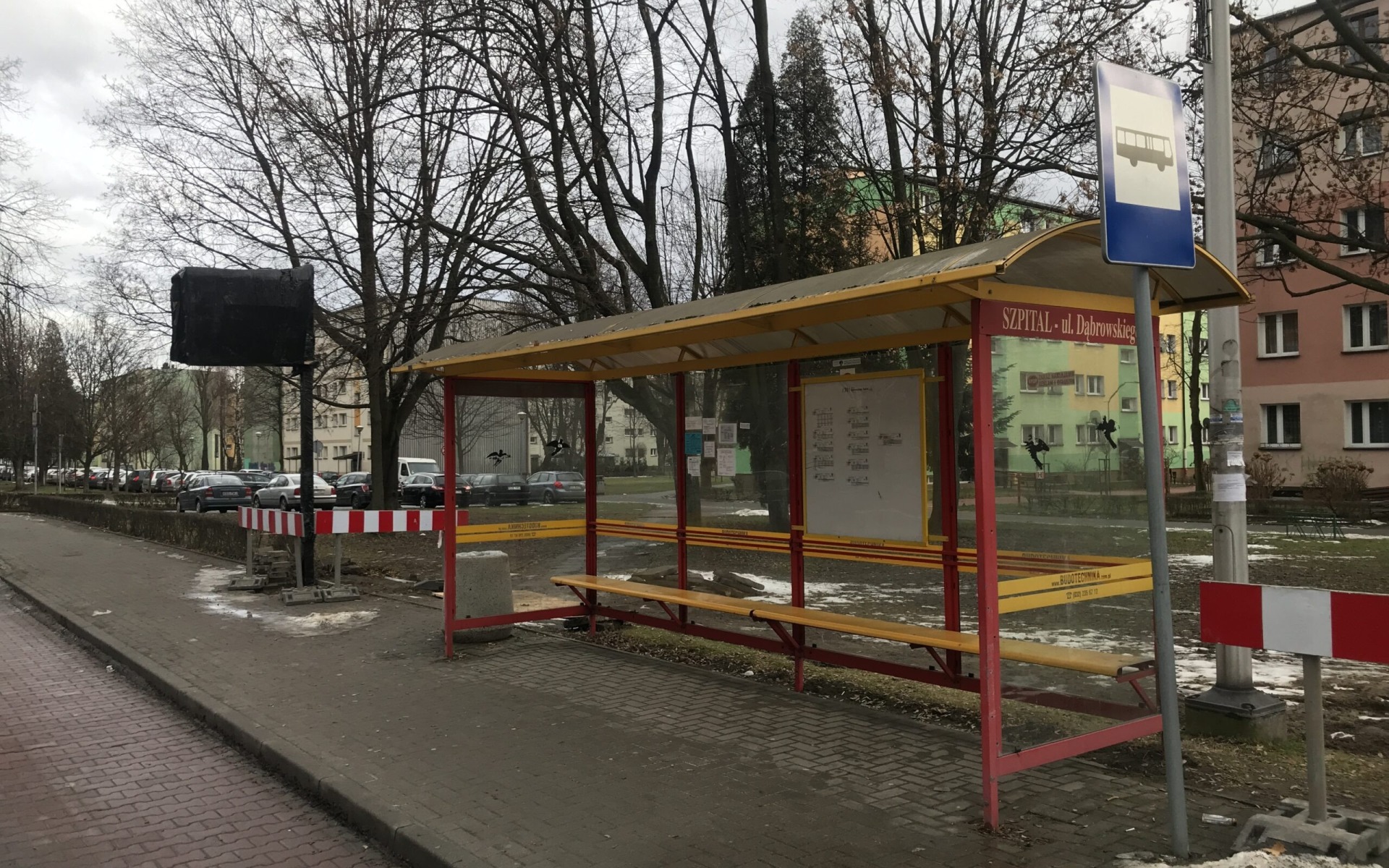 OŚWIĘCIM. Za dużo wypił i zasnął na przystanku