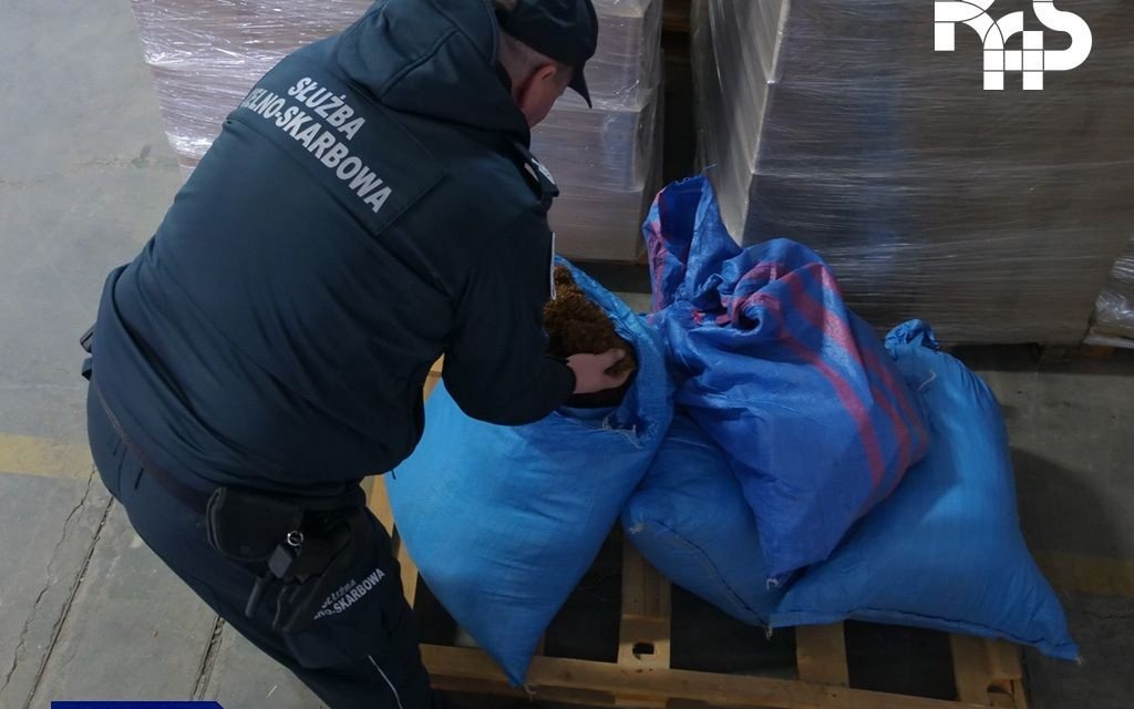 POWIAT. Prawie 5 mln papierosów przejętych przez KAS i CBŚP