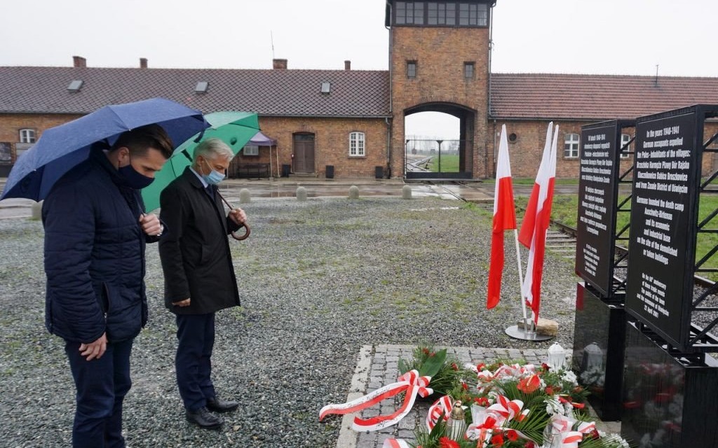 POWIAT. Pamiętali o wysiedlonych przez Niemców