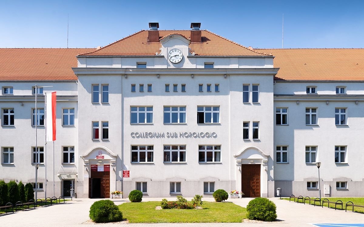 POWIAT. Oświęcimska uczelnia wyższa ma już 16 lat