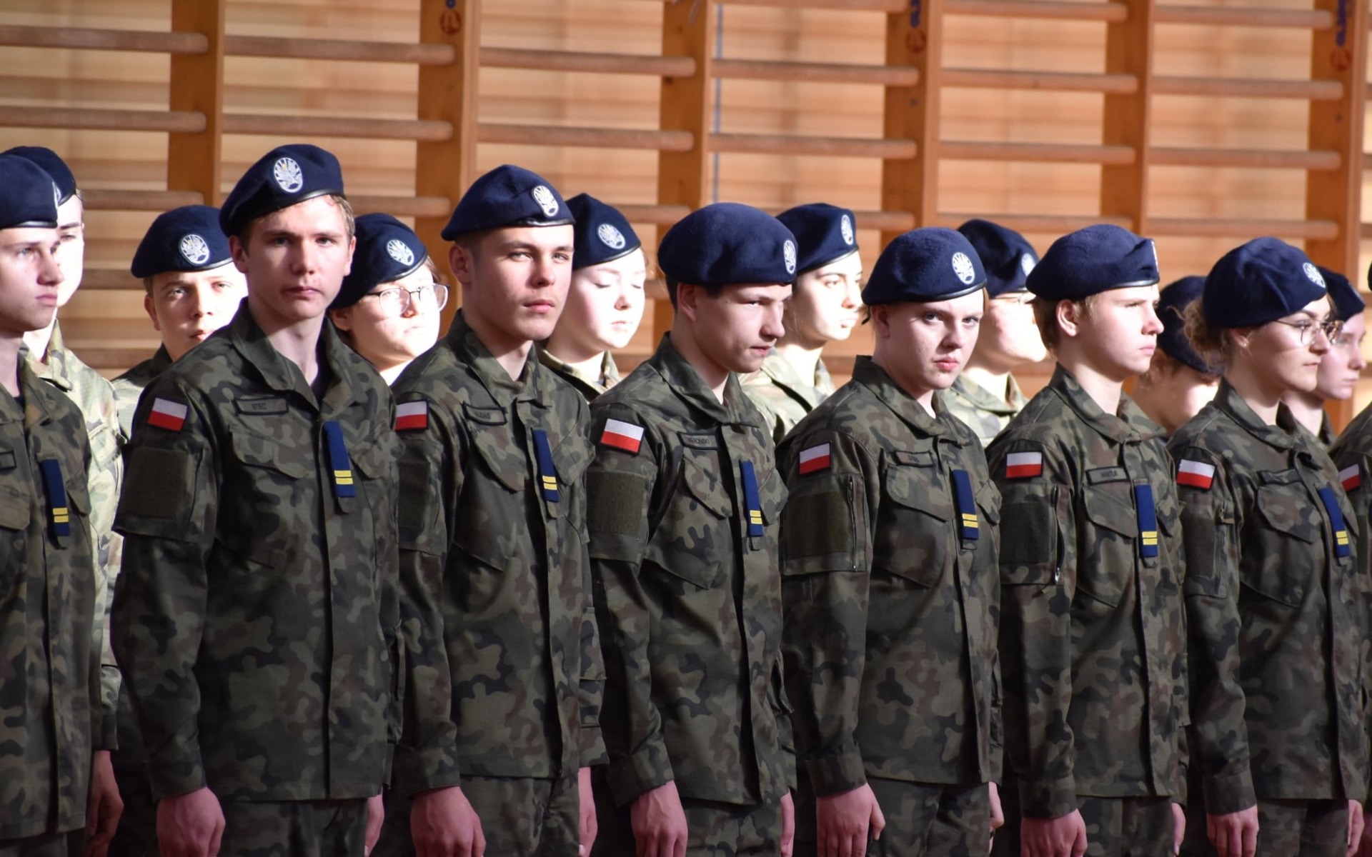 POWIAT. Ślubowanie klas wojskowych w „Chemiku”