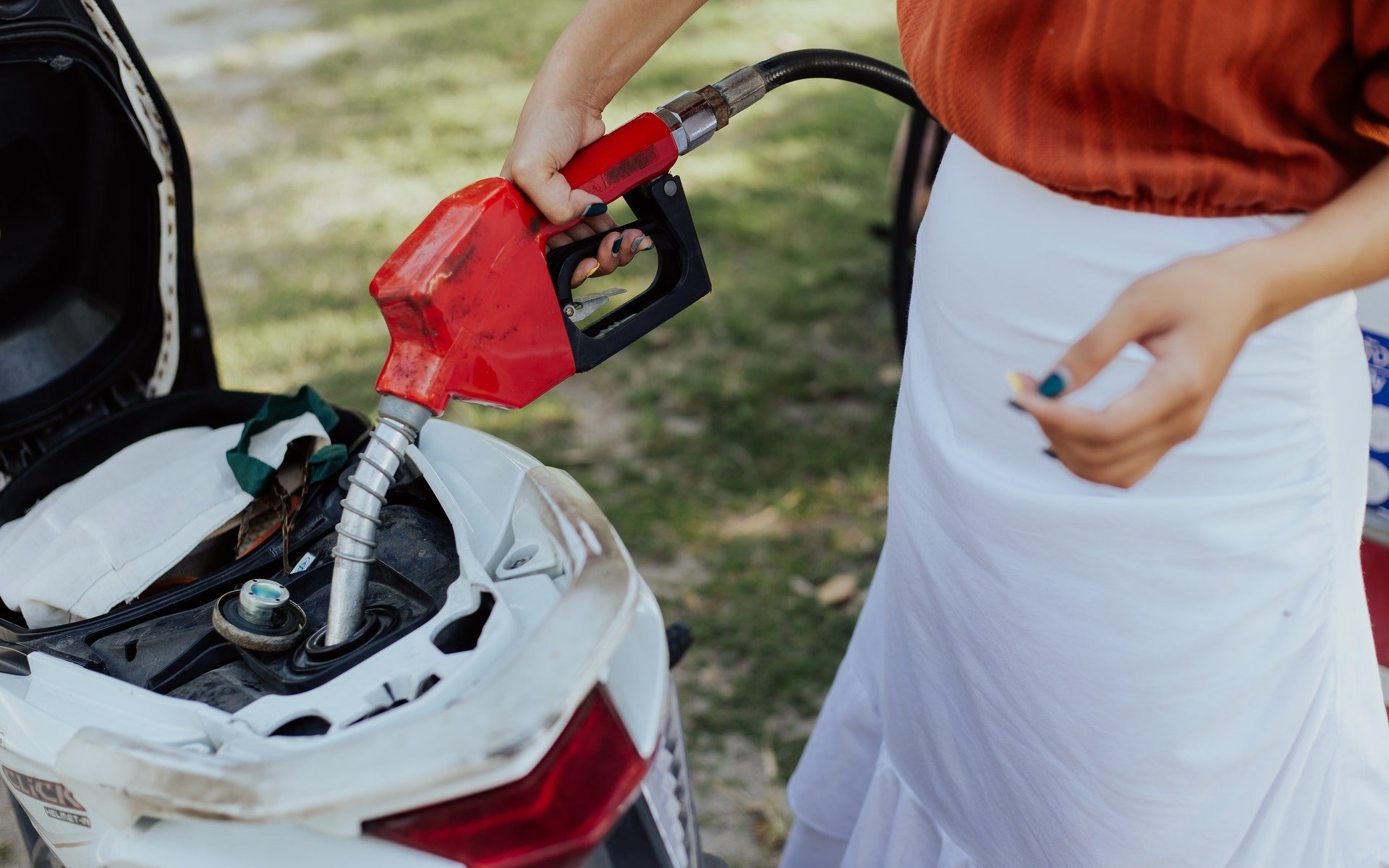 Nowa benzyna E10 – co warto o niej wiedzieć?