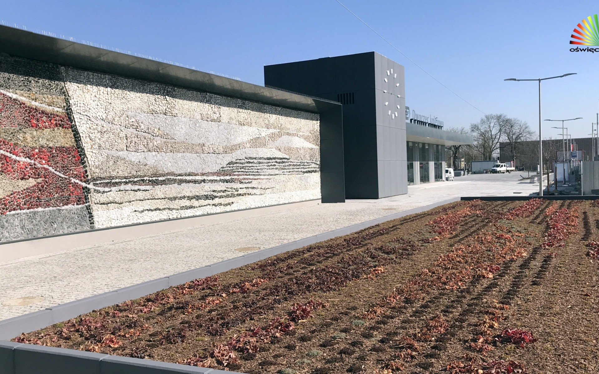 POWIAT. Wrocław i Oświęcim – kolejowe dworce 2021 roku