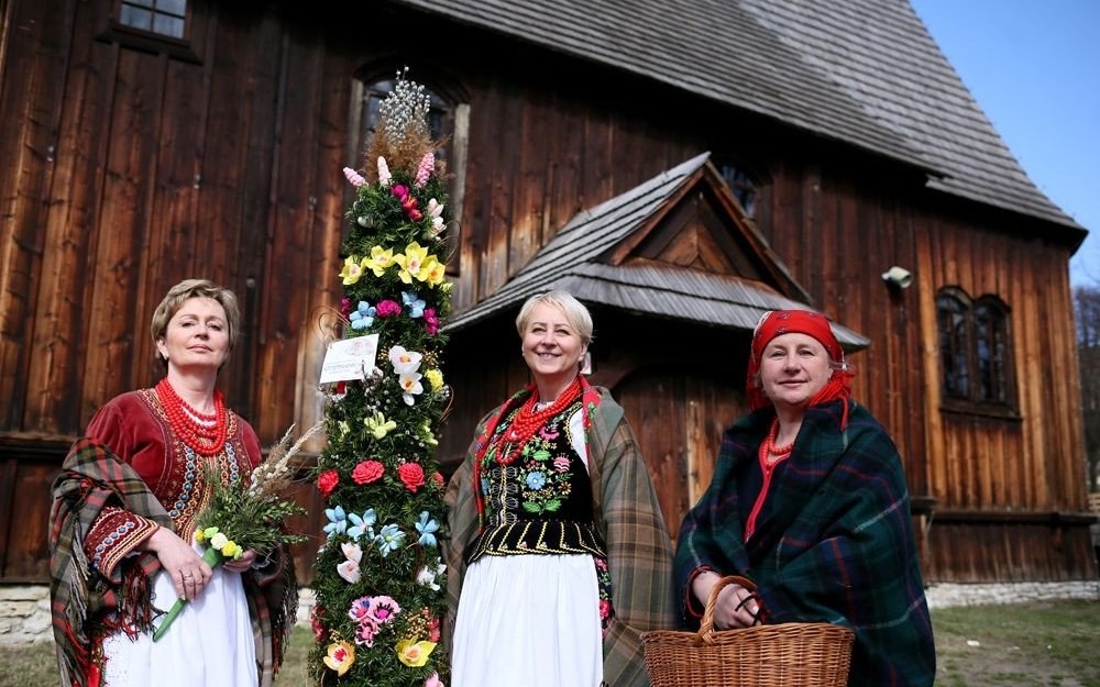 POWIAT. Niedziela Palmowa w skansenie w Wygiełzowie