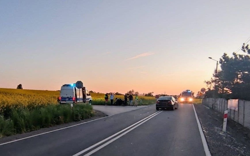 OSIEK. Poważny wypadek z udziałem motocyklisty