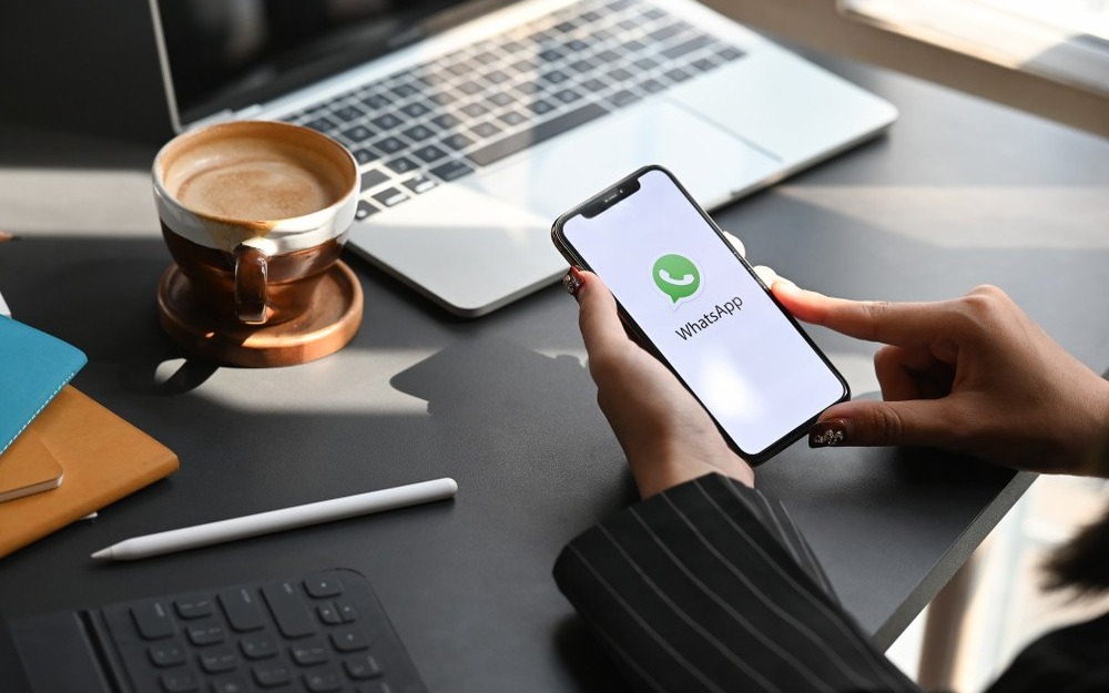 Szpiegowanie WhatsApp za pomocą aplikacji. Sprawdź, jak to zrobić!