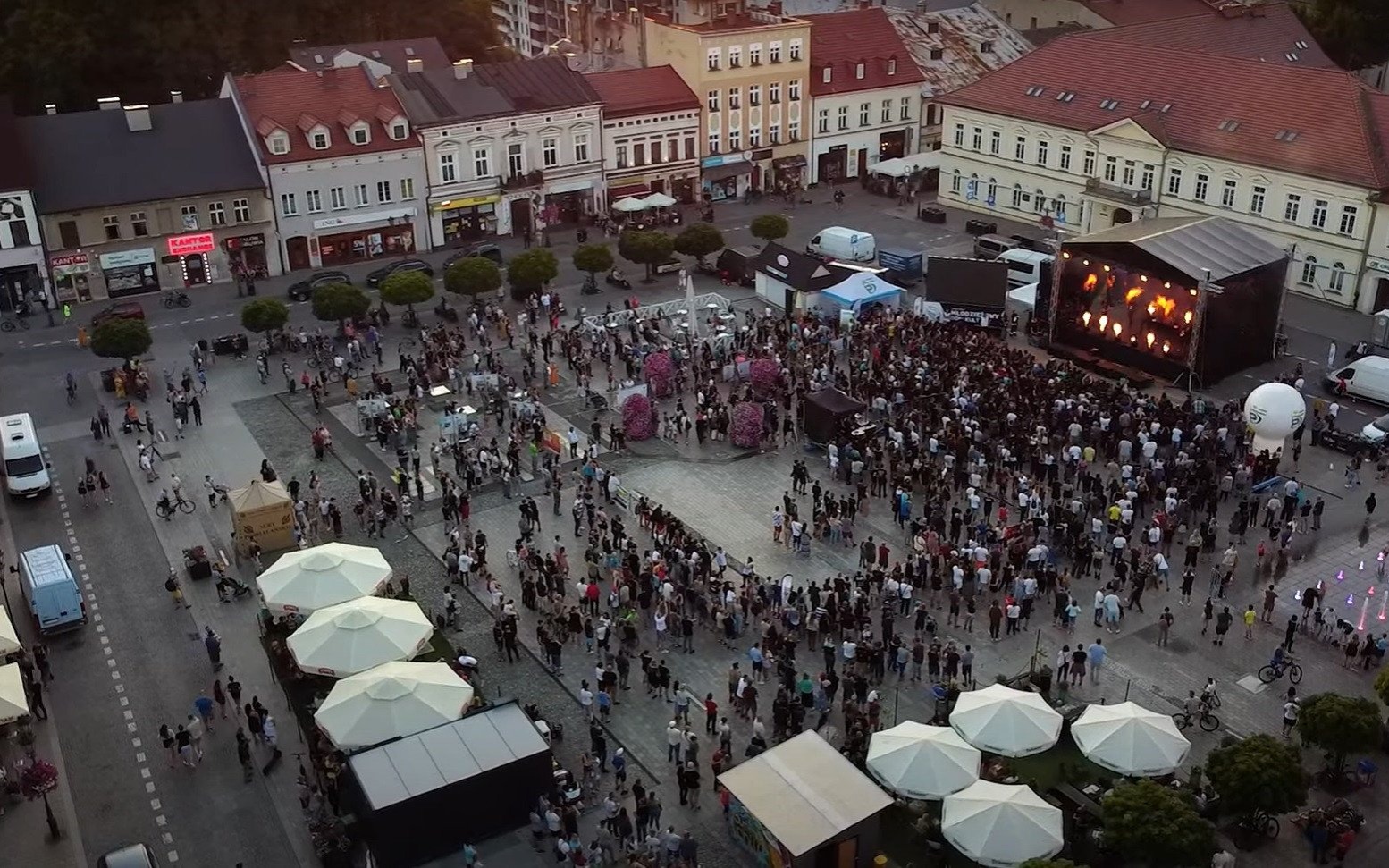 POWIAT. Zawładnęli sceną i sercami publiczności