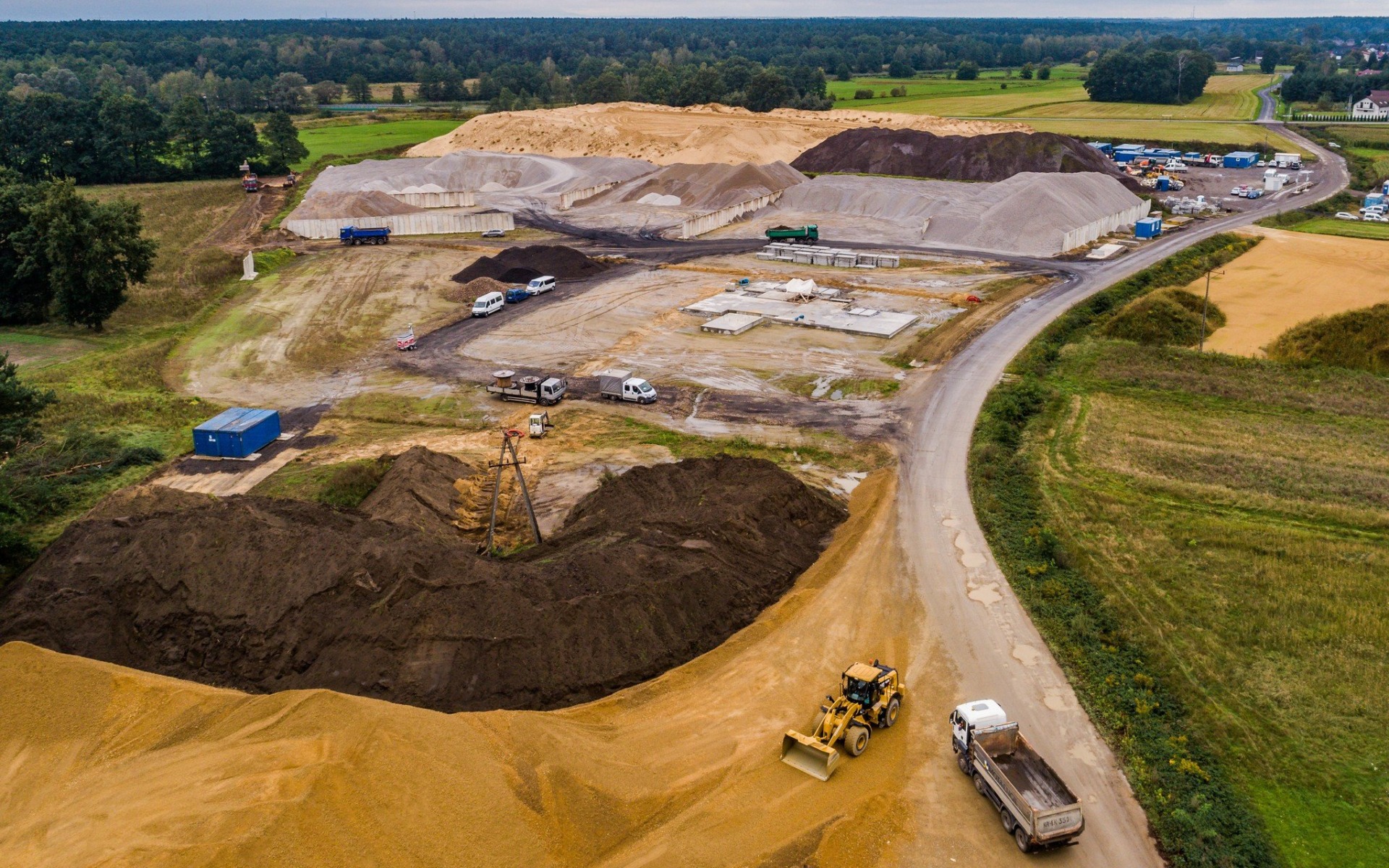 OŚWIĘCIM. Dwa z czterech odcinków S1 już w budowie