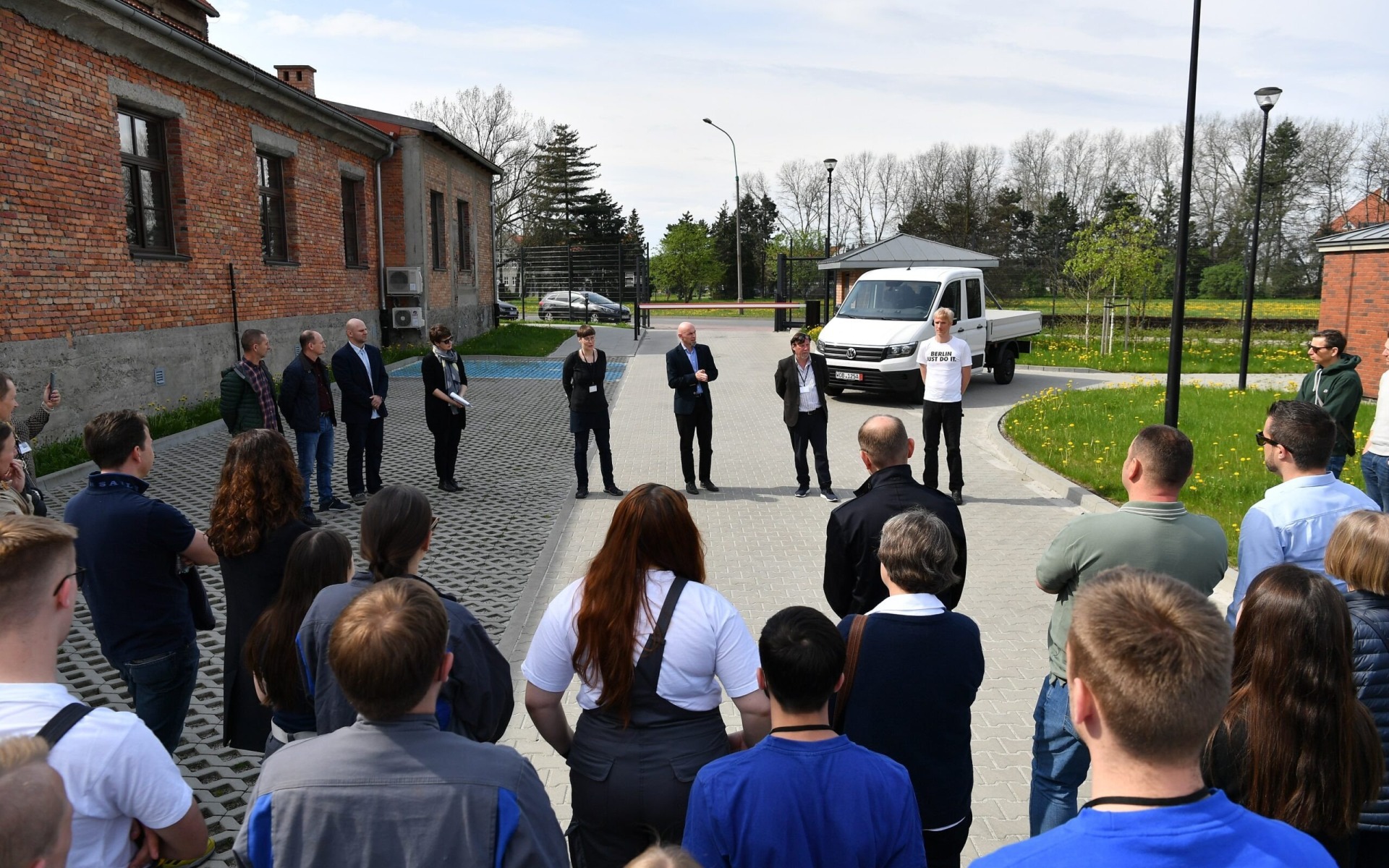 OŚWIĘCIM. Firma Volkswagen przekazała samochód do Muzeum Auschwitz