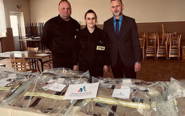 OŚWIĘCIM. Nowe mundury bojowe dla strażaków z OSP Oświęcim