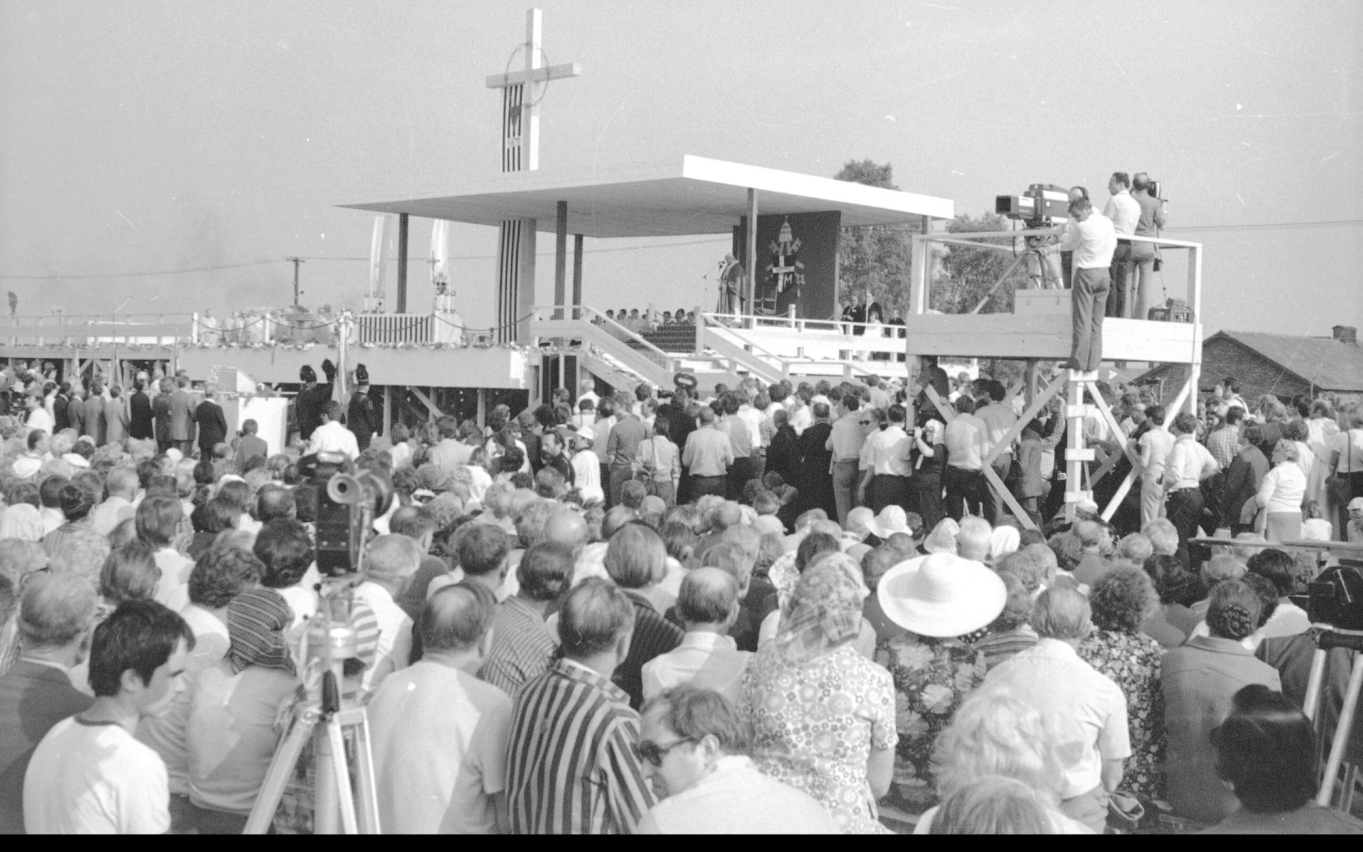 OŚWIĘCIM. „Nie mogłem tutaj nie przybyć jako papież”. 44. rocznica wizyty Jana Pawła II w Oświęcimiu