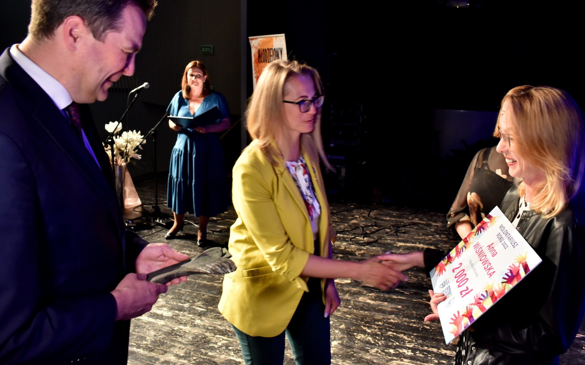 POWIAT. Wręczenie nagród wyróżniającym się wolontariuszom