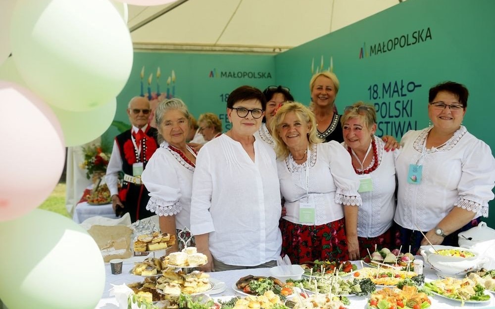 BRZESZCZE. Małopolski Festiwal Smaków odwiedziła europosłanka Beata Szydło [FOTO]