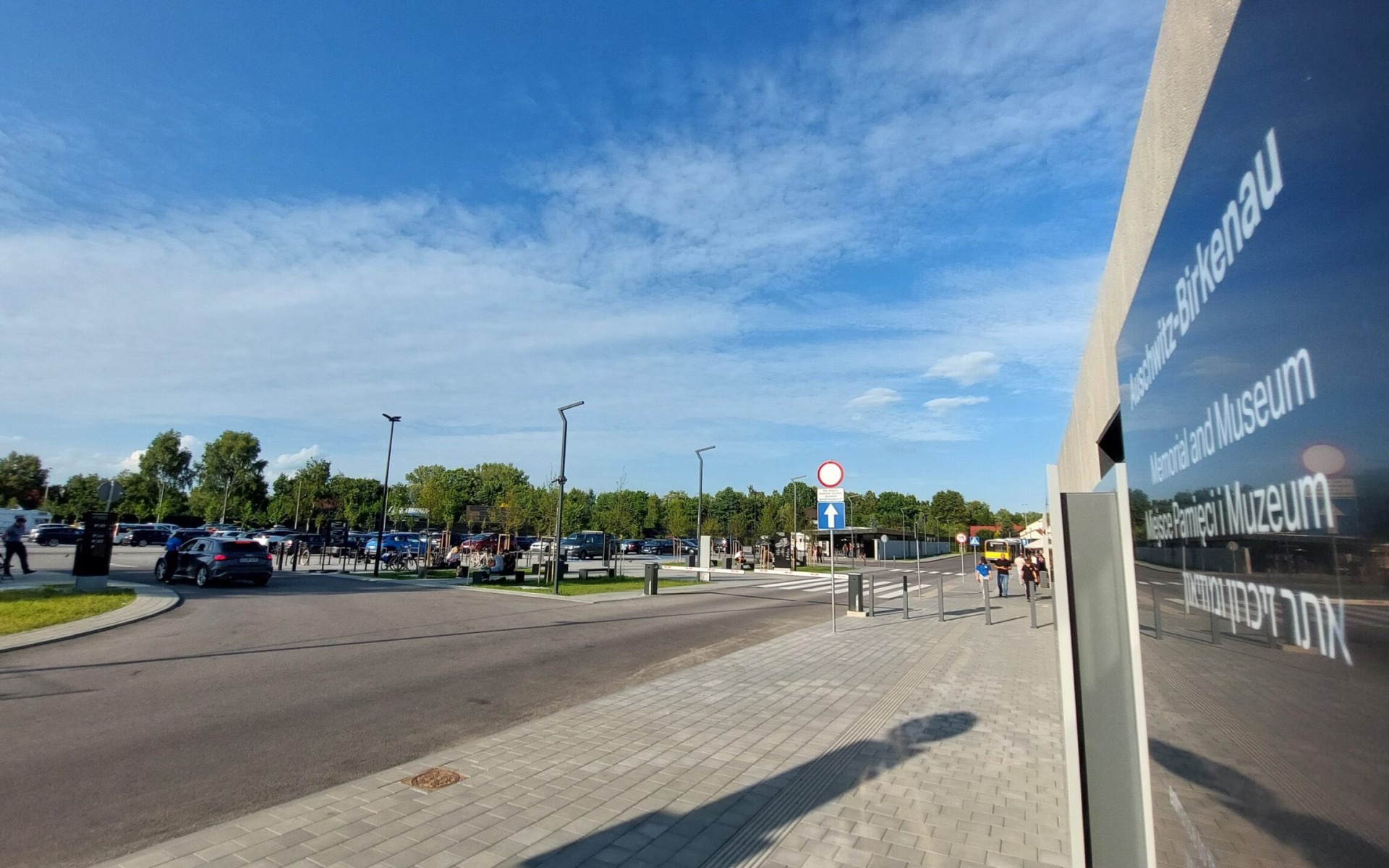 OŚWIĘCIM. Postulaty mieszkańców ul. Pileckiego ws. problemu parkingu w Auschwitz