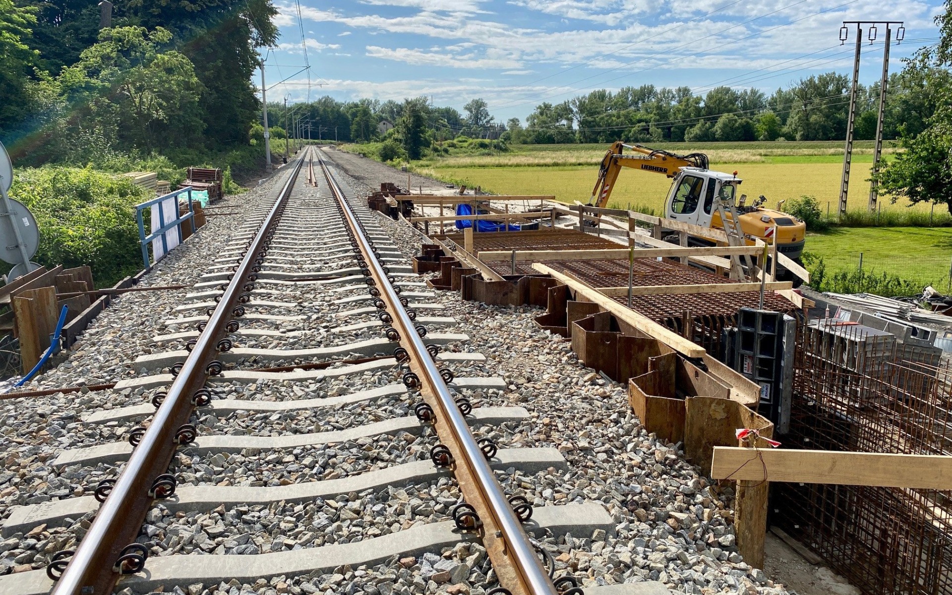 OŚWIĘCIM. Nowy wiadukt kolejowy w ciągu ul. Krasickiego powstanie do końca 2023