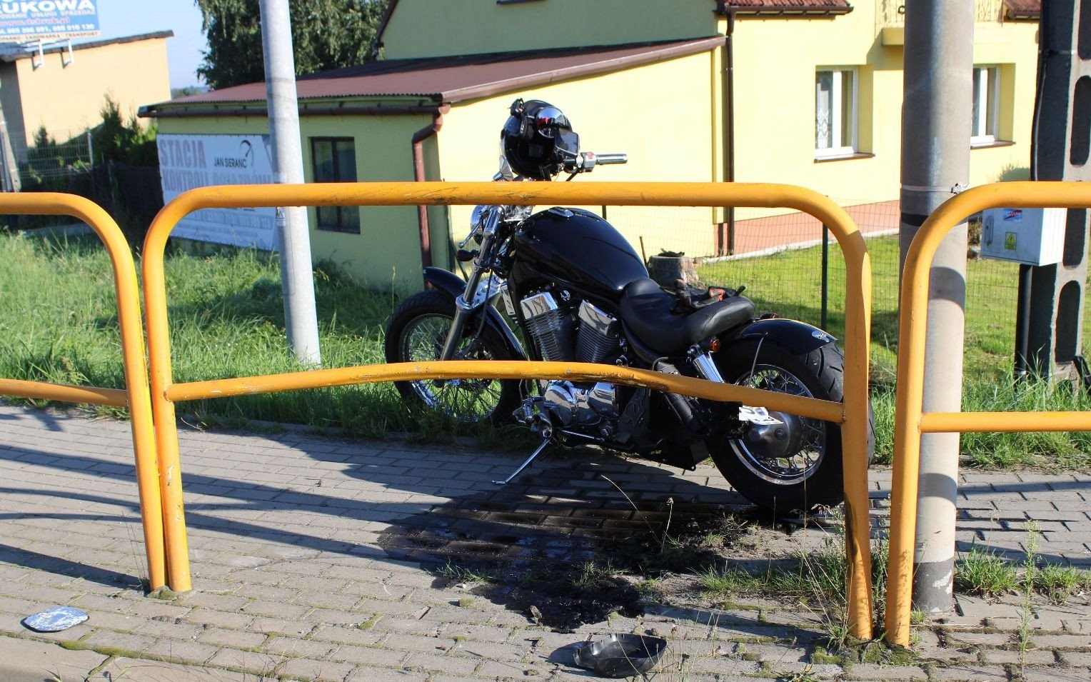 OŚWIĘCIM. Kierowca samochodu osobowego zderzył się z motocyklistą