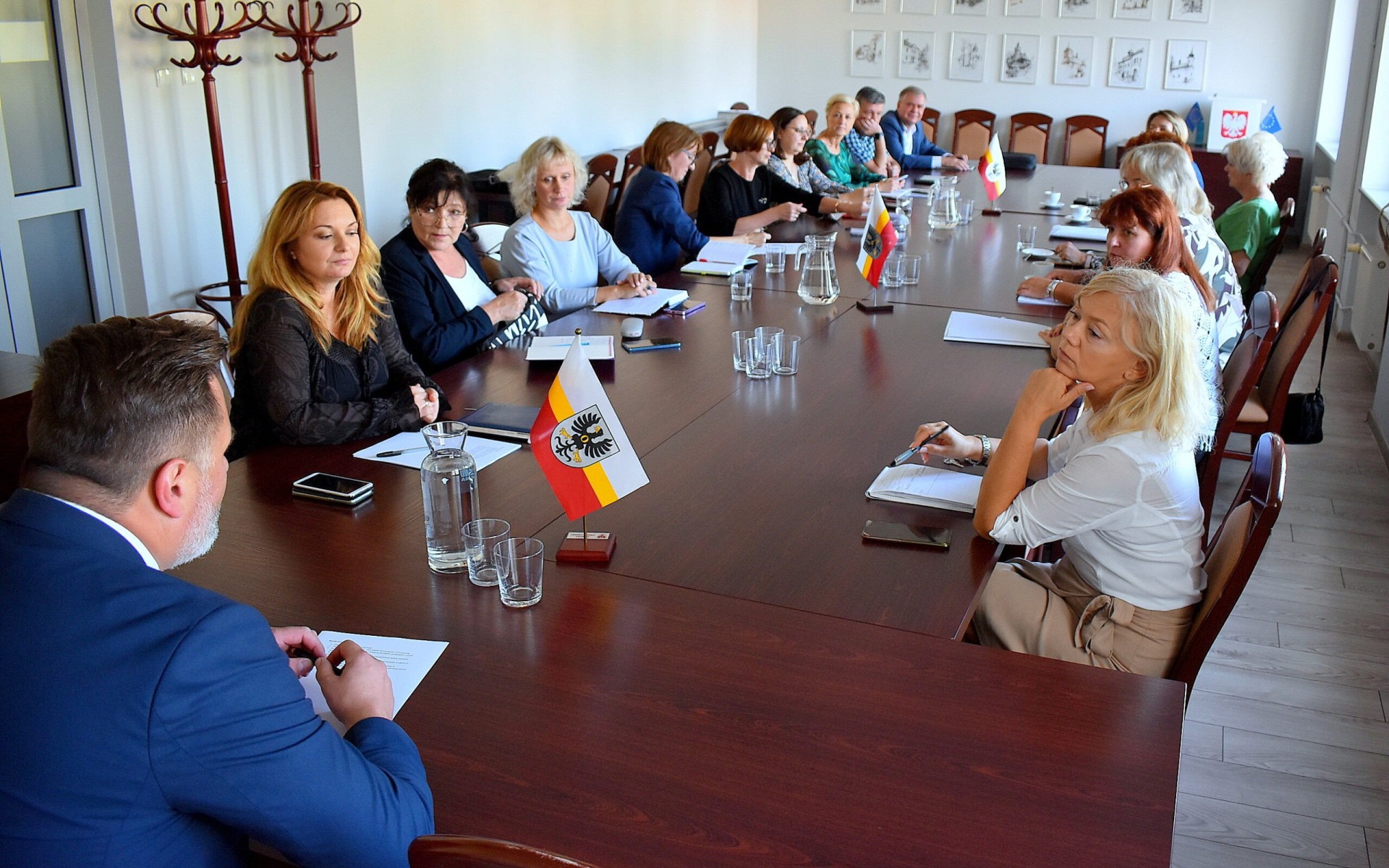 OŚWIĘCIM. Wicestarosta odbył ważne spotkanie z dyrektorami szkół i placówek powiatowych