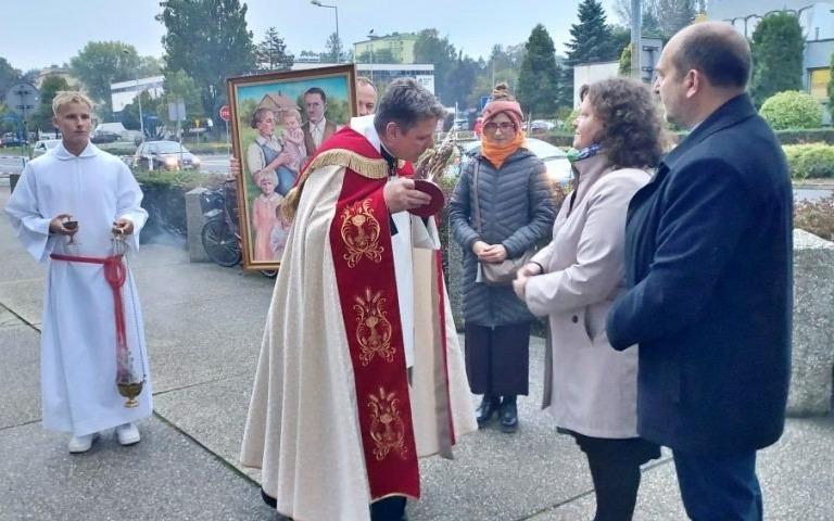 POWIAT. Relikwie bł. Rodziny Ulmów w Oświęcimiu