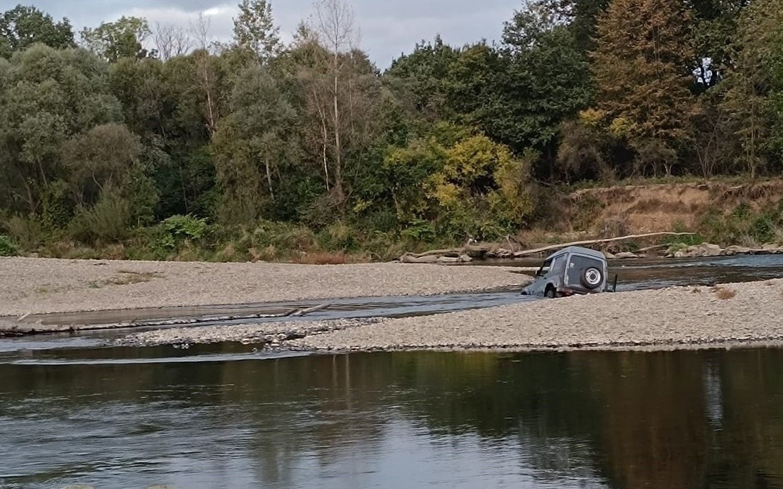 KĘTY. Podczas jazdy terenowej utknął w rzece Sole