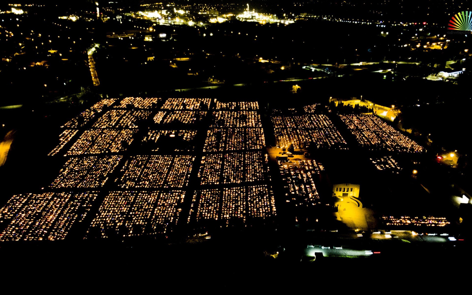 OŚWIĘCIM. Organizacja ruchu przy oświęcimskich cmentarzach 1 listopada 2023