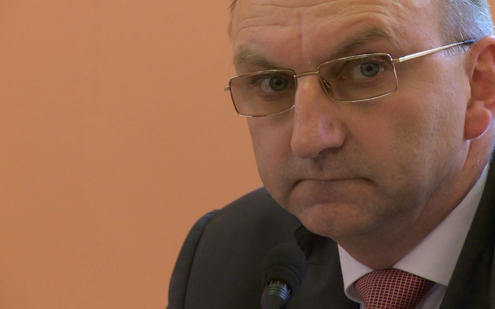 OŚWIĘCIM. Radni stracili zaufanie do przewodniczącego rady miasta Piotra Hertiga