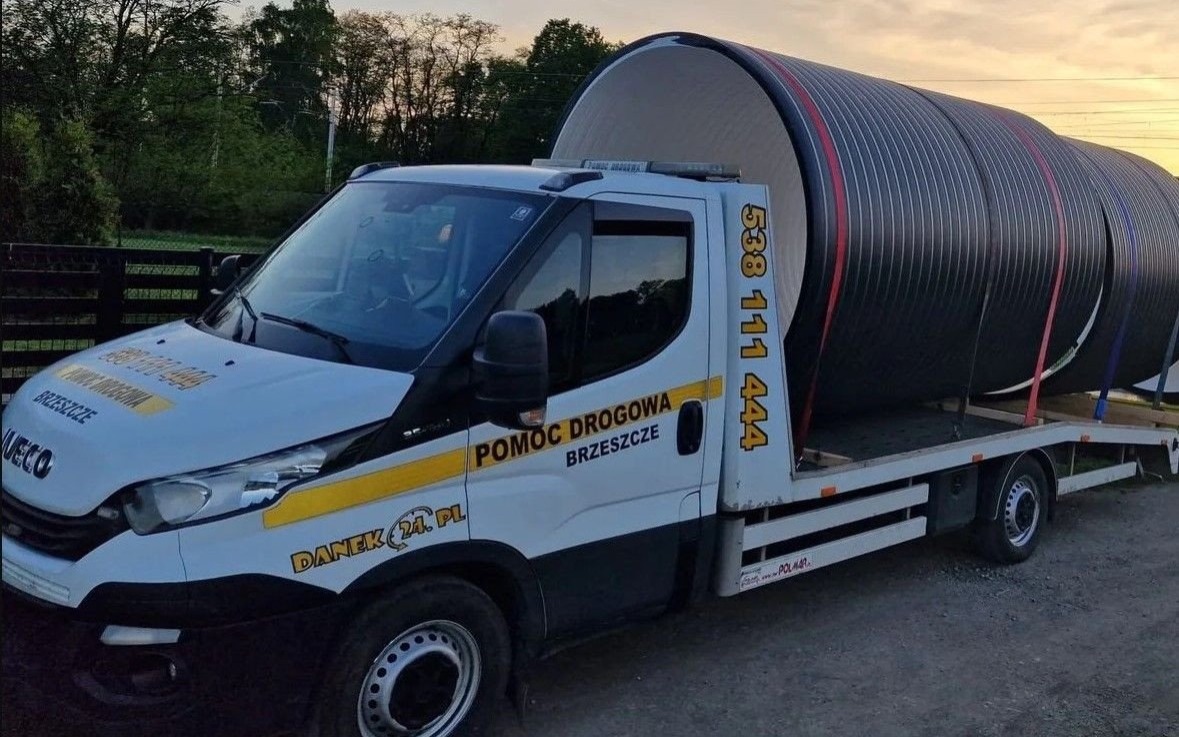 BRZESZCZE. Poszukiwana skradziona laweta Iveco, policja zapewnia anonimowość