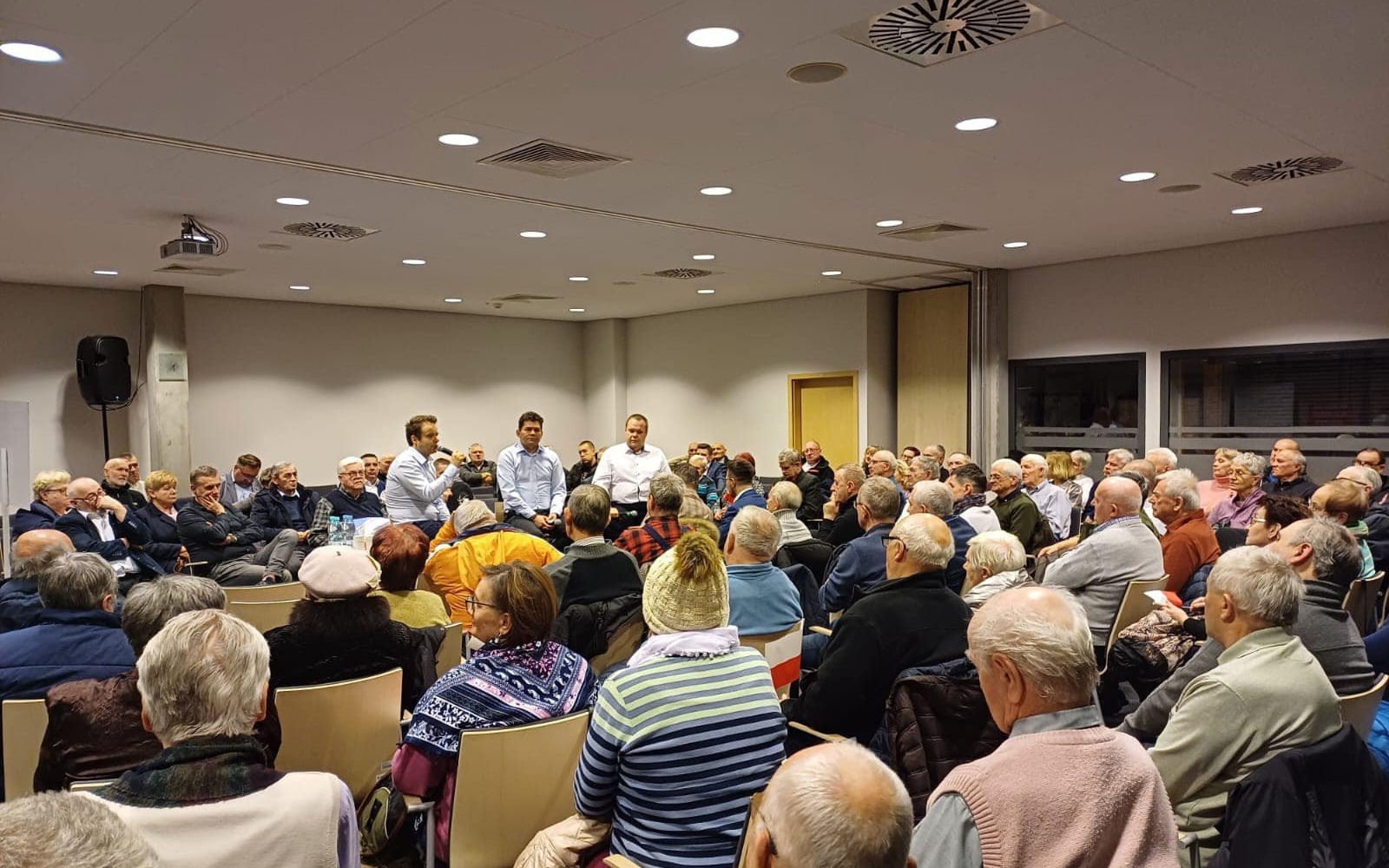 OŚWIĘCIM. Radny Jakub Przewoźnik wziął udział w „Oświęcimskim Ringu Samorządowy” [ZDJĘCIA]