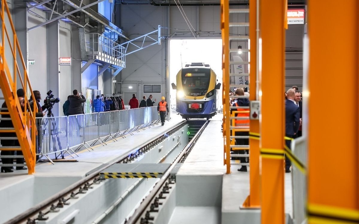 OŚWIĘCIM. Województwo Małopolskie chce kupić 25 pociągów i wybudować zaplecze techniczne