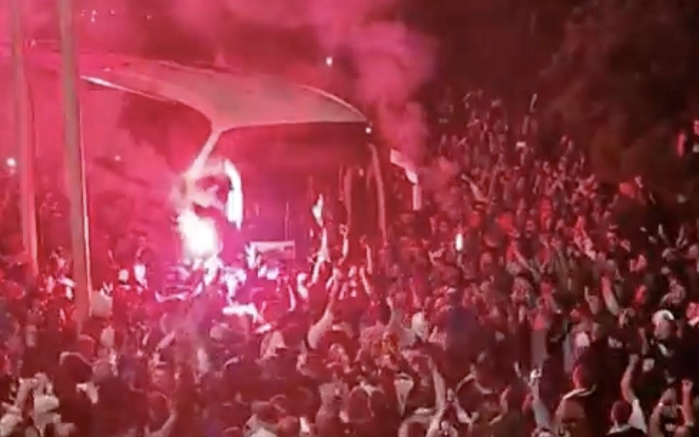 OŚWIĘCIM. „Nasza Unia najlepsza w Polsce jest…”, tak kibice przywitali oświęcimskich hokeistów