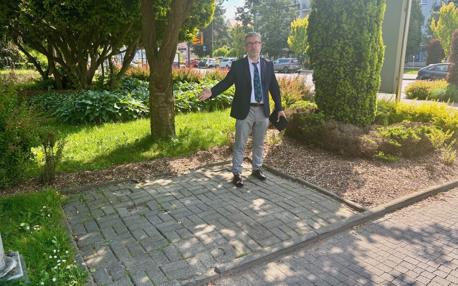 Radny Paweł Plinta: Gdzie się podziały ławki przed OCK?