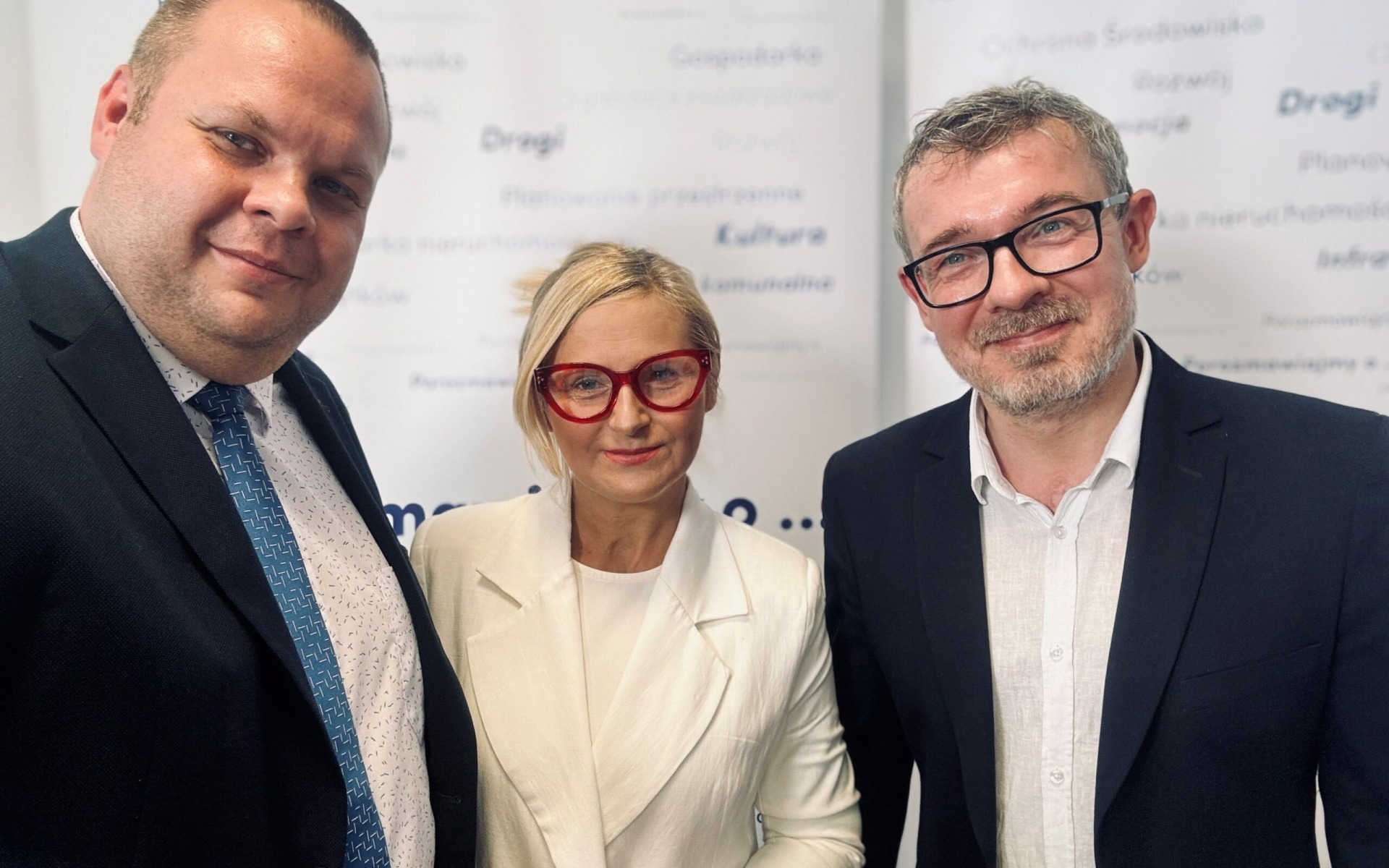 R. Fijałkowska: Zaskoczyło mnie, że na sesji radni siedzą po dwóch stronach sali