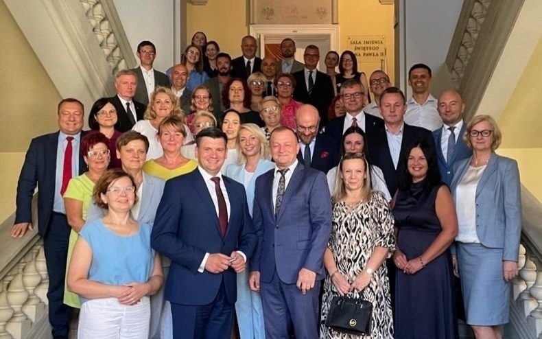 Miejski Ośrodek Pomocy Społecznej przekształca się w Centrum Usług Społecznych w Oświęcimiu