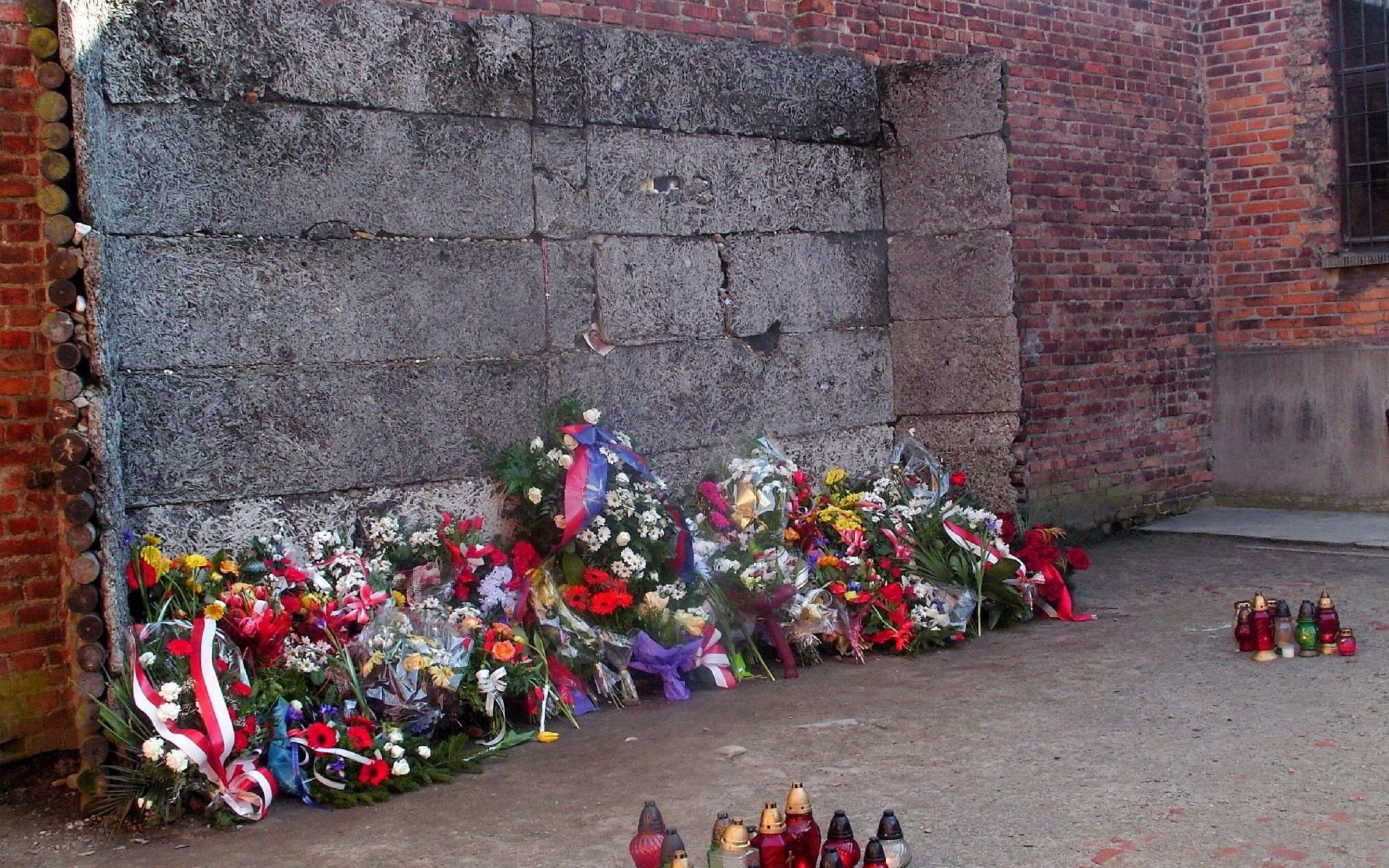 Największa egzekucja pod Ścianą Straceń w Auschwitz