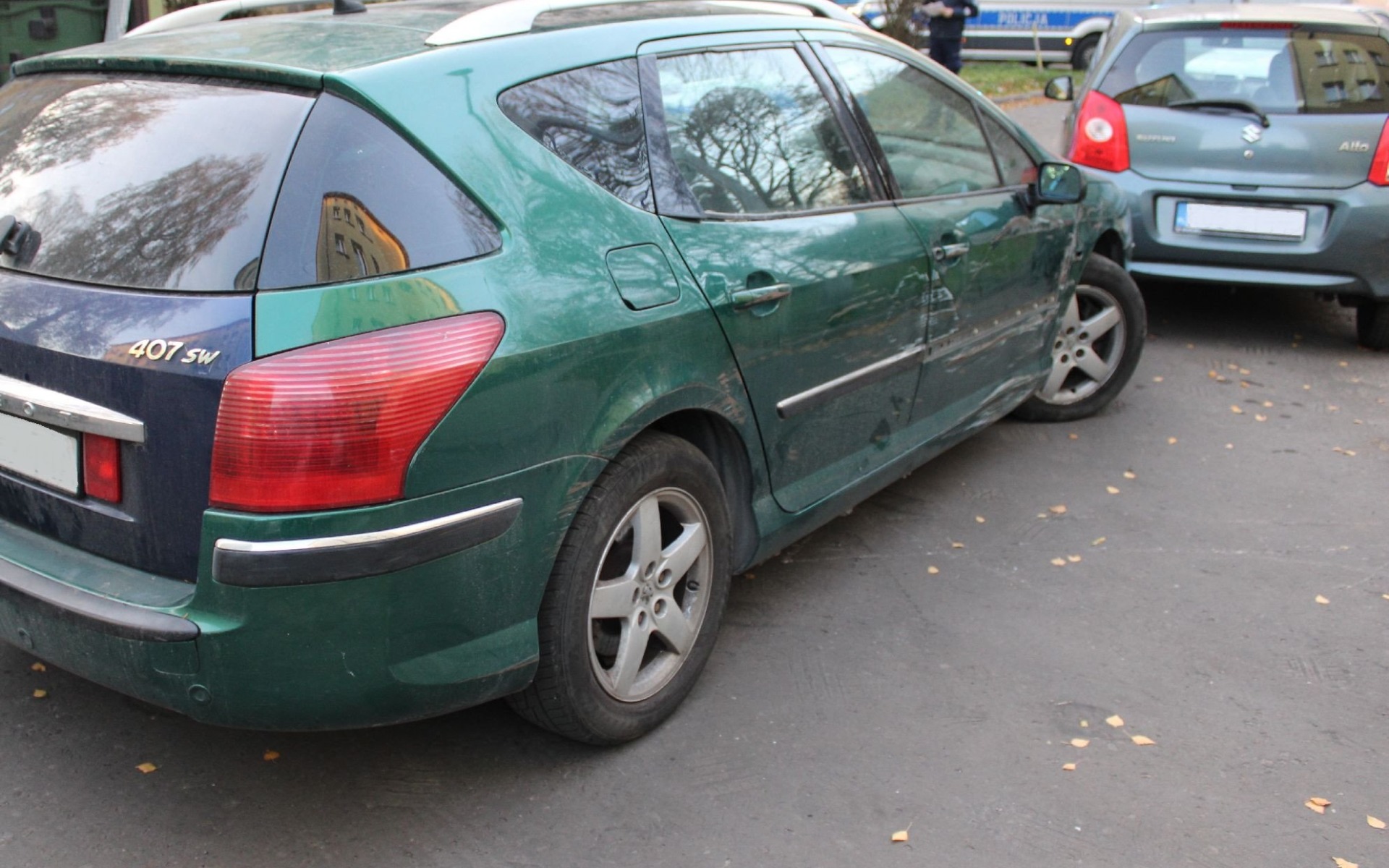 Pijany 29-latek kradnie auto i rozbija je w Oświęcimiu! Szybka reakcja mieszkańca zapobiegła tragedii