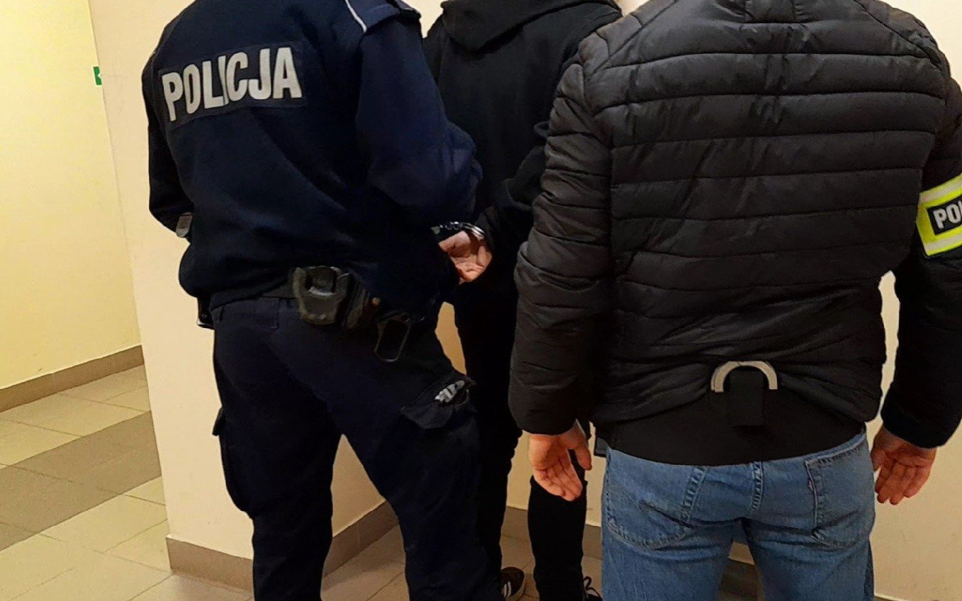 Zatrzymano mieszkańca Brzeszcz za propagowanie nazizmu w Parku Miejskim