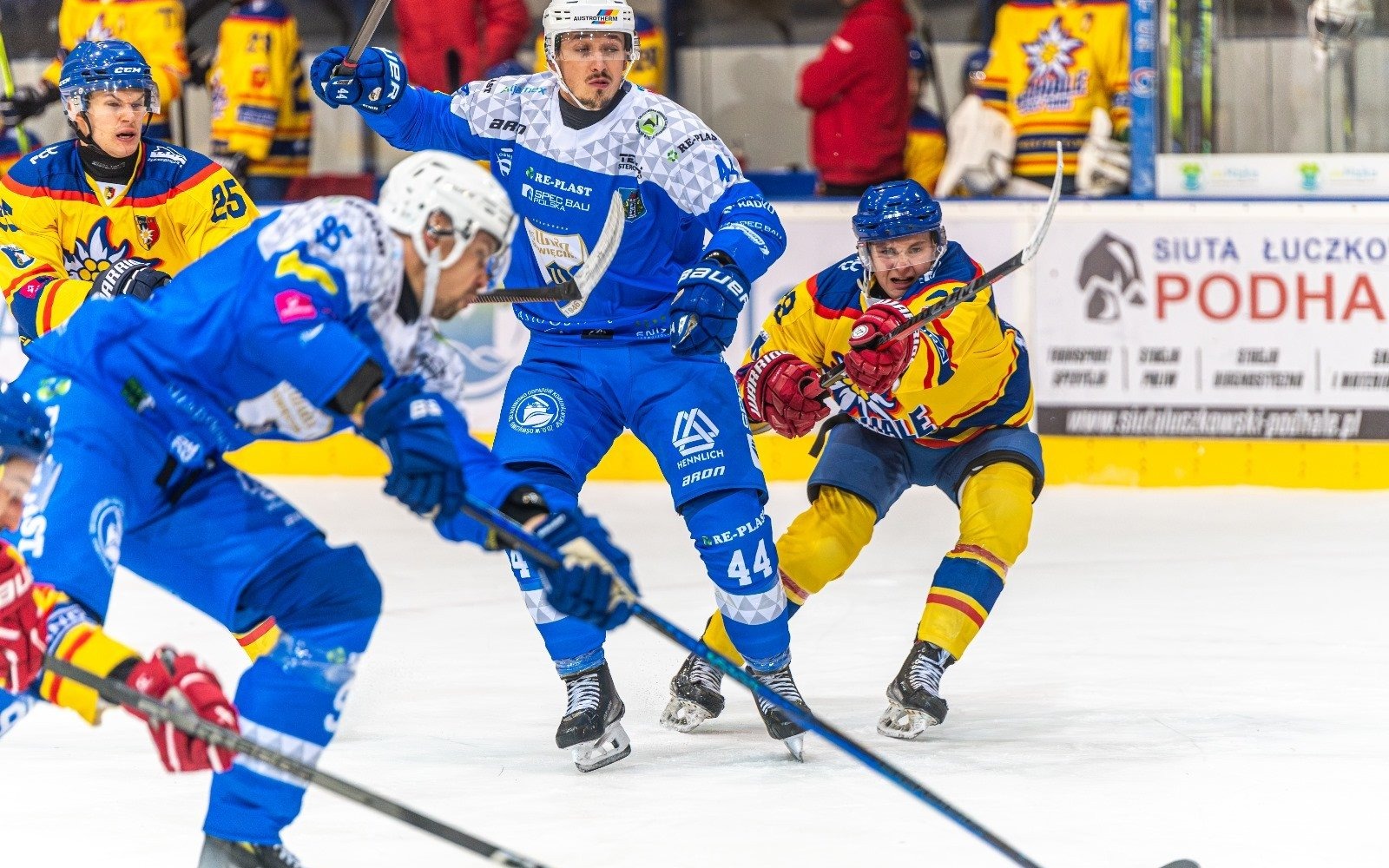 Re-Plast Unia Oświęcim Rozbija Podhale Nowy Targ 9:2 w 25. Kolejce TAURON Hokej Ligi