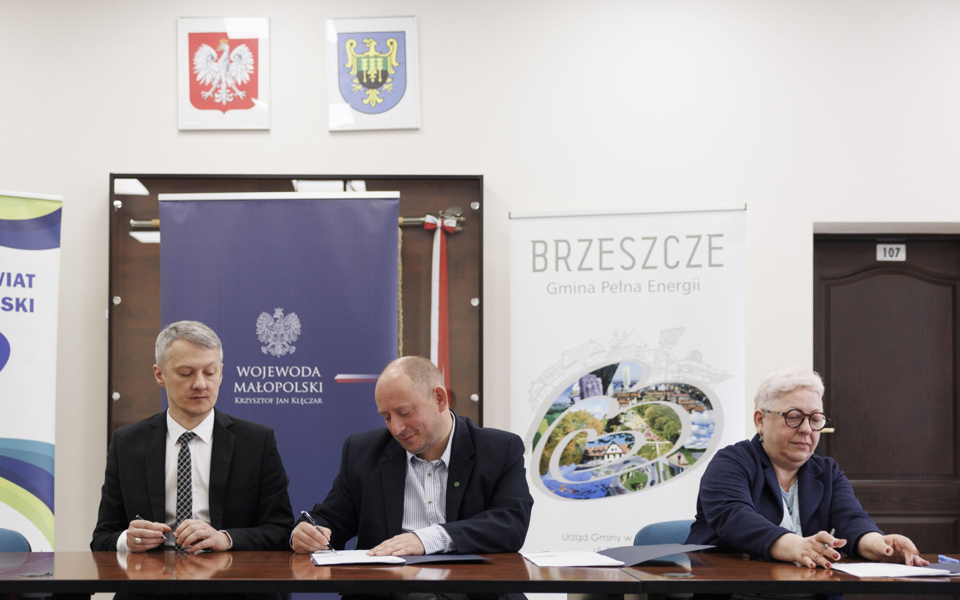 Ponad 6,1 mln zł na odbudowę dróg w Brzeszczach i powiecie oświęcimskim