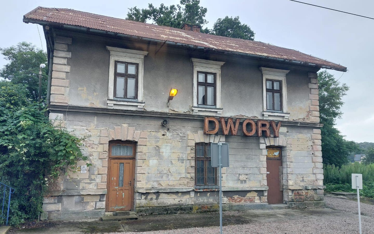 Stacja Dwory bez planów modernizacji. PKP PLK: nie było sygnałów z miasta