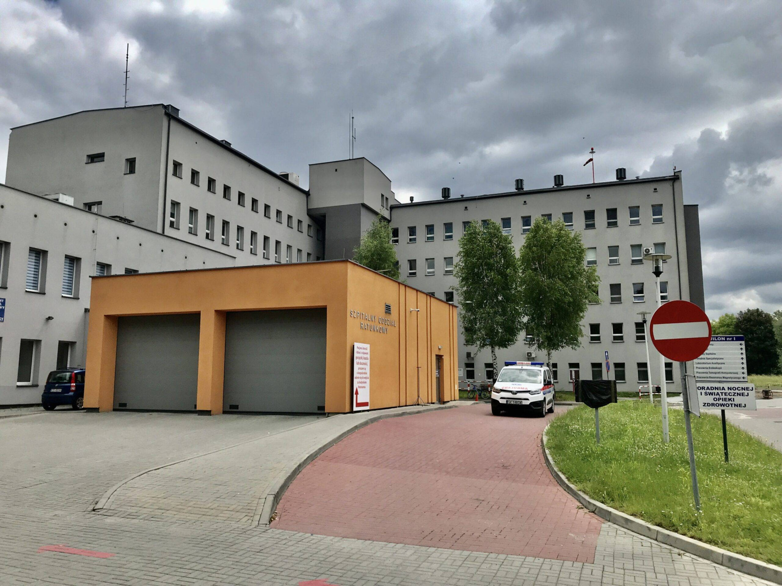 Agresywny pacjent z Chełmka zdemolował sprzęt i zaatakował ratowników na SOR-ze