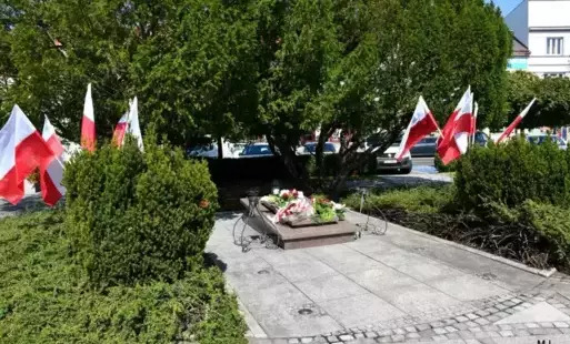 Uroczyste obchody 86. rocznicy wybuchu II Wojny Światowej na kęckim Rynku