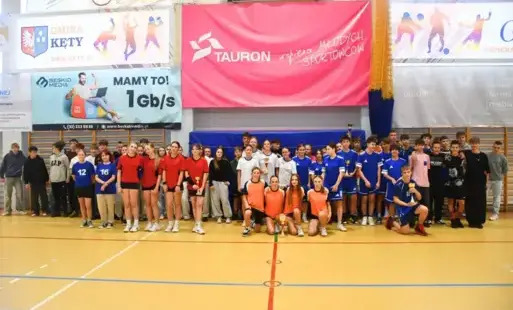 Zawody o Puchar Burmistrza Gminy Kęty w koszykówkę dla szkół podstawowych rozegrane