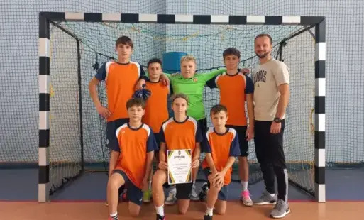 Szkoła w Malcu na podium w Powiatowych Igrzyskach Halowej Piłki Nożnej!
