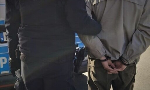 Nietrzeźwy agresor wszczął awanturę w sklepie - dzięki wzorowemu zachowaniu świadka udało uniknąć się zagrożenia.