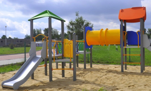 Integracyjny plac zabaw w Parku Miejskim w Kętach