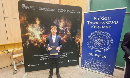 Szymon Gałuszka na uroczystej gali w Krakowie